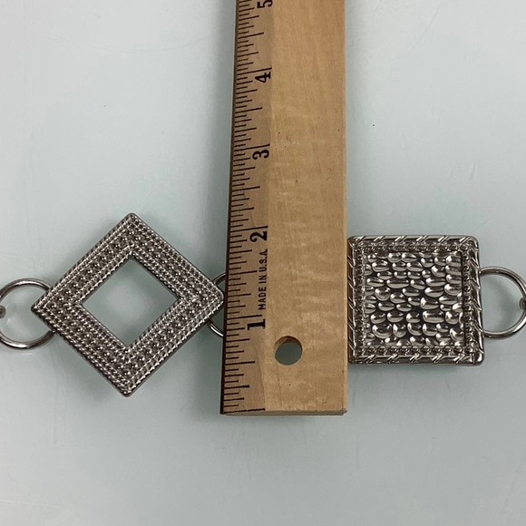 Chico’s Silver Chain Geometric Links Belt Size OSFA Small/X Large EUC